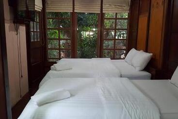 استراحتگاه Ruean Mai Chai Khlong
