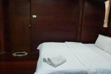 استراحتگاه Ruean Mai Chai Khlong