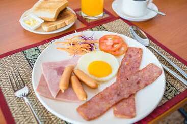 Villa Blanca Hotel & Restaurant