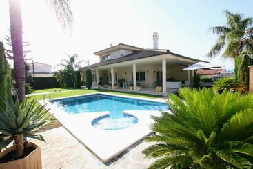 Tess Villa Jocalo - Alhaurin de la Torre
