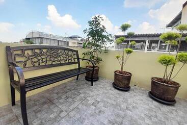 هاستل Chaiwat Guesthouse