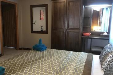 تختخواب و صبحانه Ocean 11 Residence