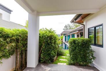 Emotion 2 Villa By G Estate