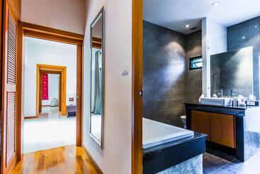 Emotion 2 Villa By G Estate