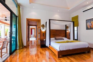 Emotion 2 Villa By G Estate