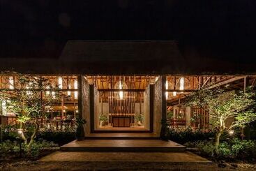 هتل Azalea Village Wellness Resort