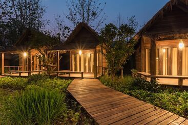 هتل Azalea Village Wellness Resort