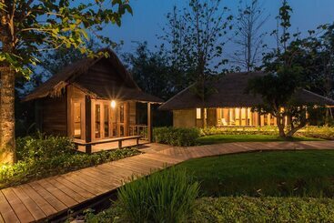 هتل Azalea Village Wellness Resort
