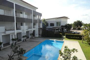 هتل Bualinn Resort