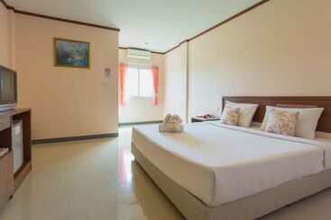 Kyp Khunyuw Place Hotel โรงแรมเควายพี ขุนยูวเพลส ฝาง