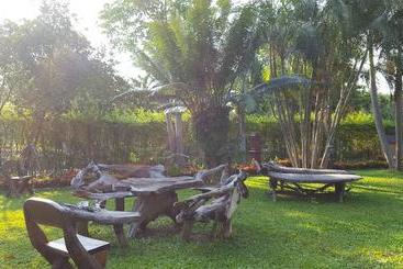 هتل Prachuap Garden View Resort