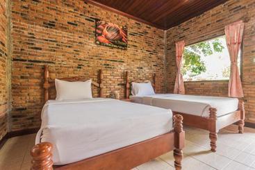 هتل Raks Thai Resort