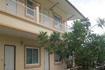 پانسیون 2n Guesthouse