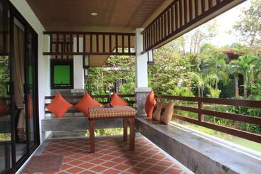 استراحتگاه Arthaya Villas   Sha Extra Plus