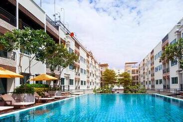 استراحتگاه Suvarnabhumi Ville Airport