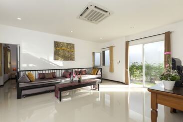 The Lantern Hostel And Spa