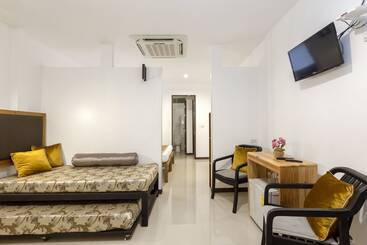 The Lantern Hostel And Spa