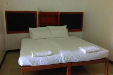 The Lantern Hostel And Spa