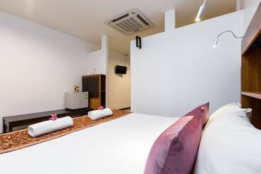 The Lantern Hostel And Spa