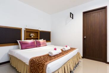 The Lantern Hostel And Spa
