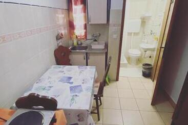 تختخواب و صبحانه Vila Regina
