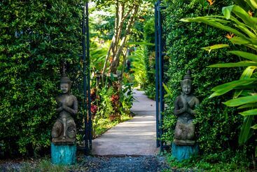 Himaphan Boutique Resort   Sha Extra Plus