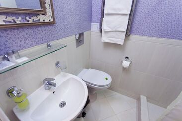 هتل Alex Residence