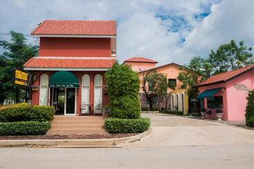 هتل La Villa Boutique