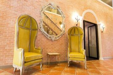 هتل La Villa Boutique