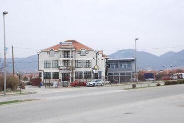 هتل M Garni