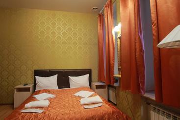 هتل Nevsky House
