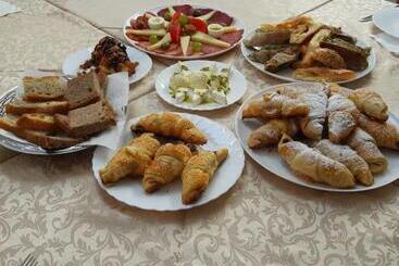 هتل Sunce Inn