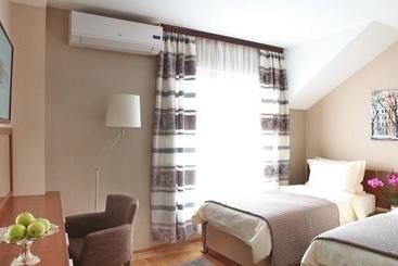 Garni Hotel Tema Nova
