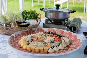 Phukaew Resort & Adventure Park