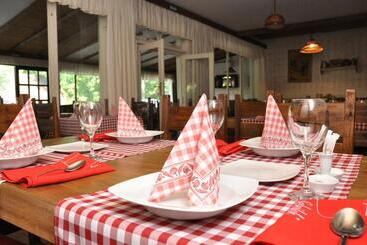 استراحتگاه Chalets & Rooms čarda šebešfok