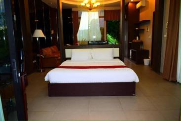 استراحتگاه Sasima Moonlight Villa