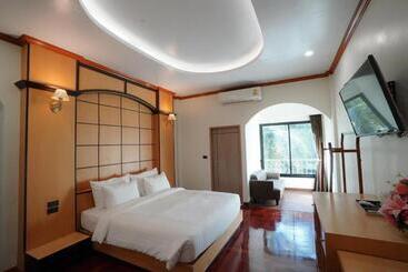 Siam River Resort