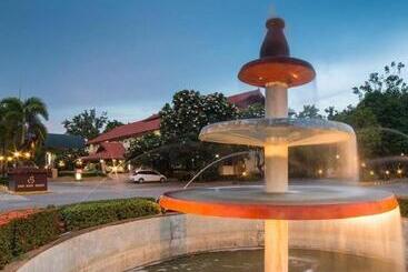 Siam River Resort