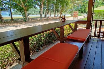 Suntisook Resort