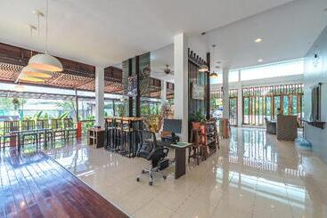 The One Cozy Vacation Residence Sha
