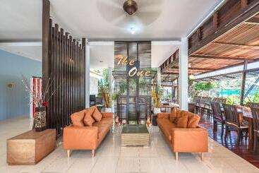 The One Cozy Vacation Residence Sha