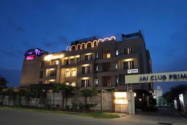 هتل Treebo Premium Baramasi By Jai Club Prime