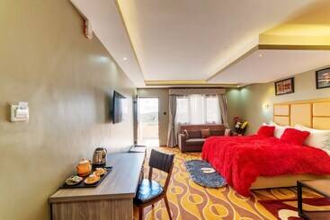 Afro Park Hotel And Health Club