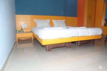 Iroomz Hotel Shree Krishna Palace