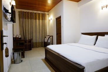 هتل Riverside Inn