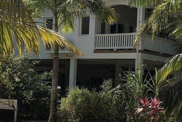 هتل Ceiba Beach Resort