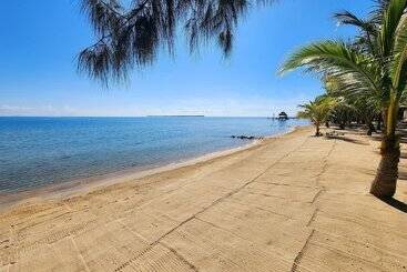هتل Ceiba Beach Resort