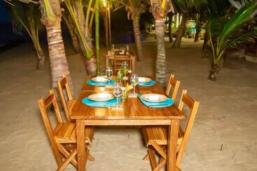 هتل Ceiba Beach Resort