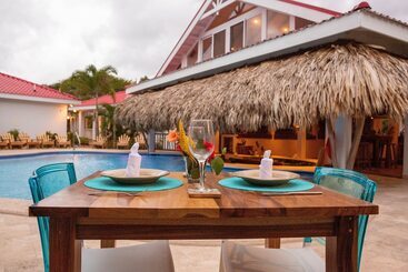 هتل Ceiba Beach Resort