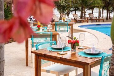 هتل Ceiba Beach Resort